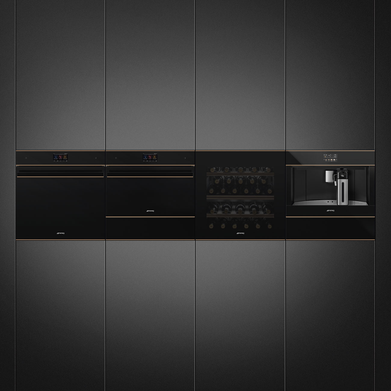 картинка Подогреватель посуды Smeg CPRT615NR черное стекло 