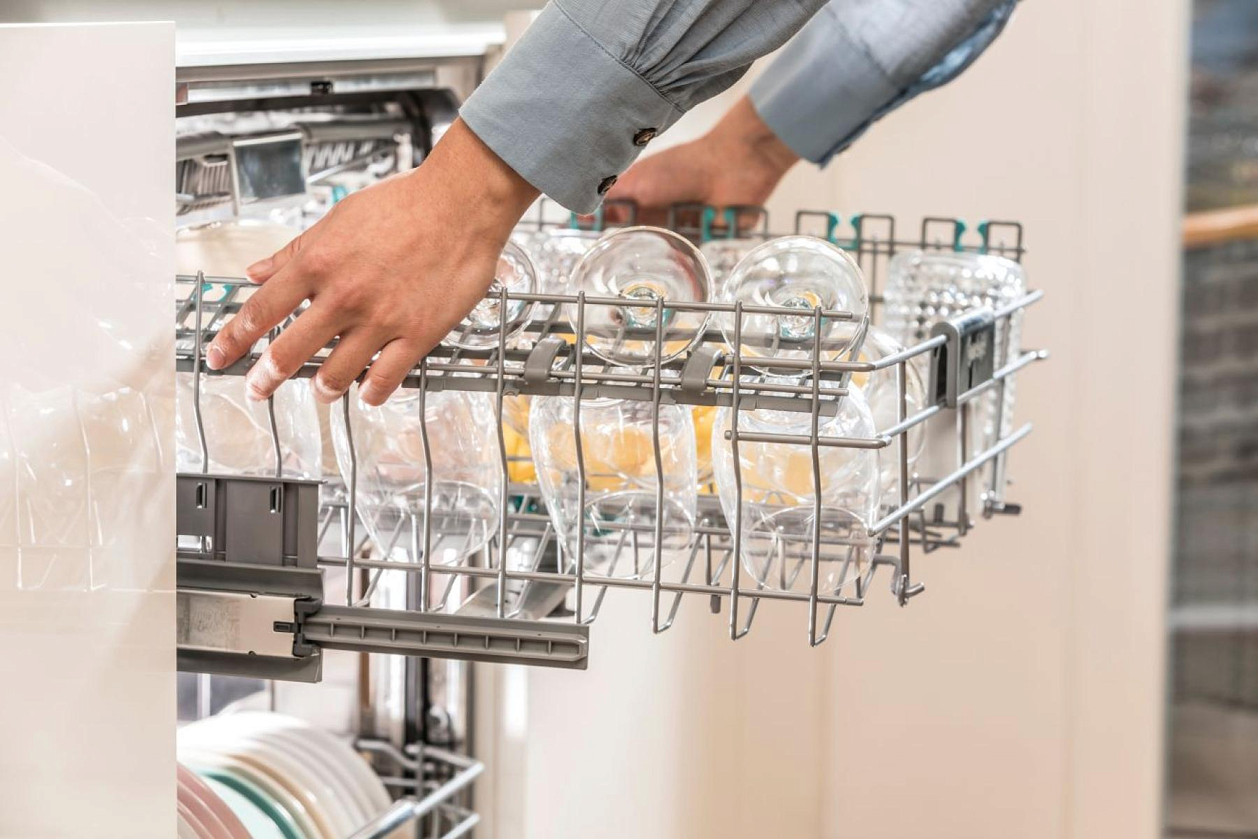 картинка Посудомоечная машина встраиваемая Gorenje GV643E90 