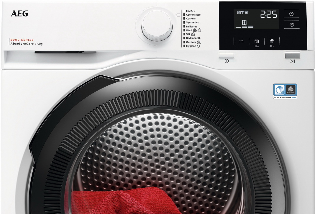 картинка Сушильная машина Aeg TR819P4E 