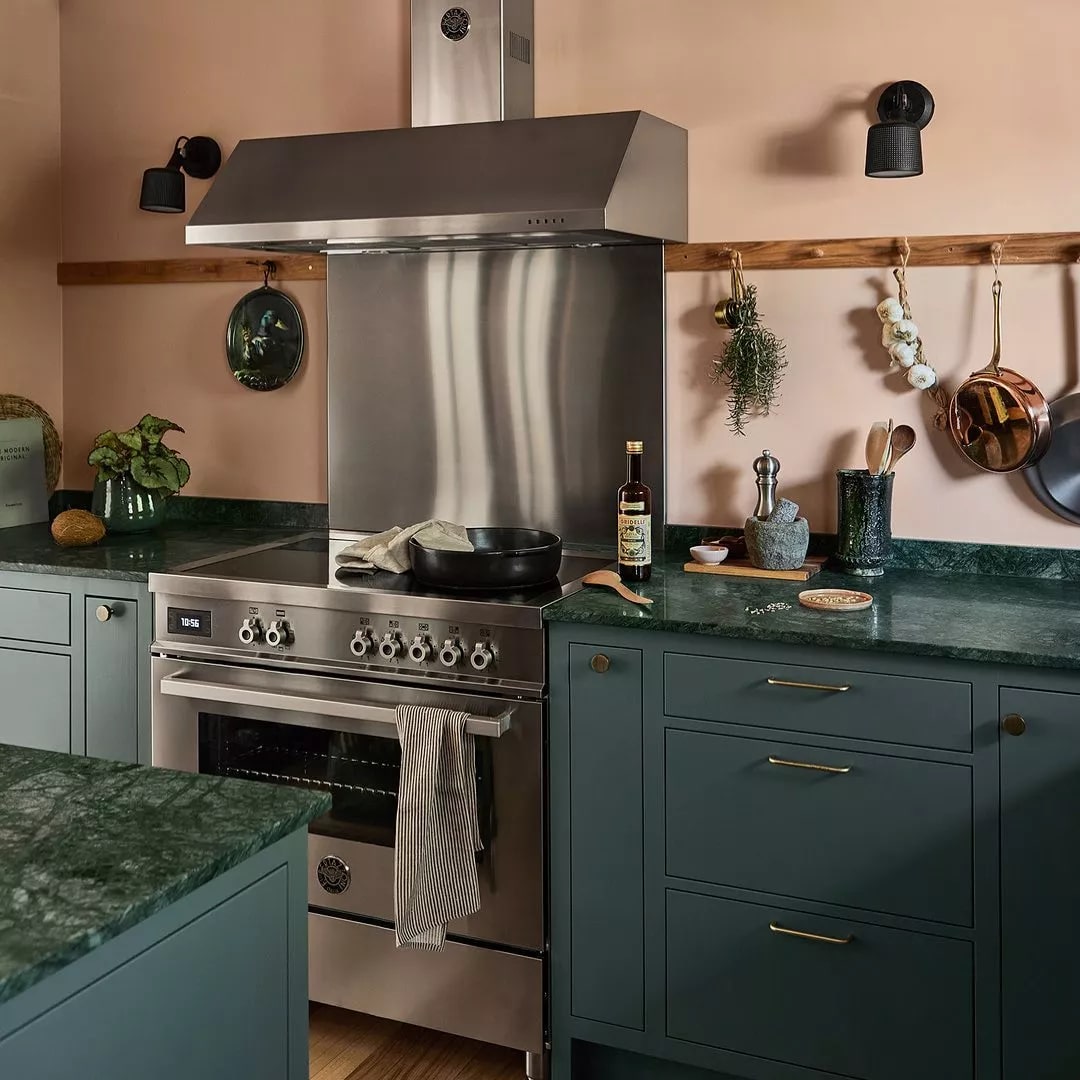 картинка Кухонная вытяжка Bertazzoni KU90PRO2XA  картинка Кухонная вытяжка Bertazzoni KU90PRO2XA