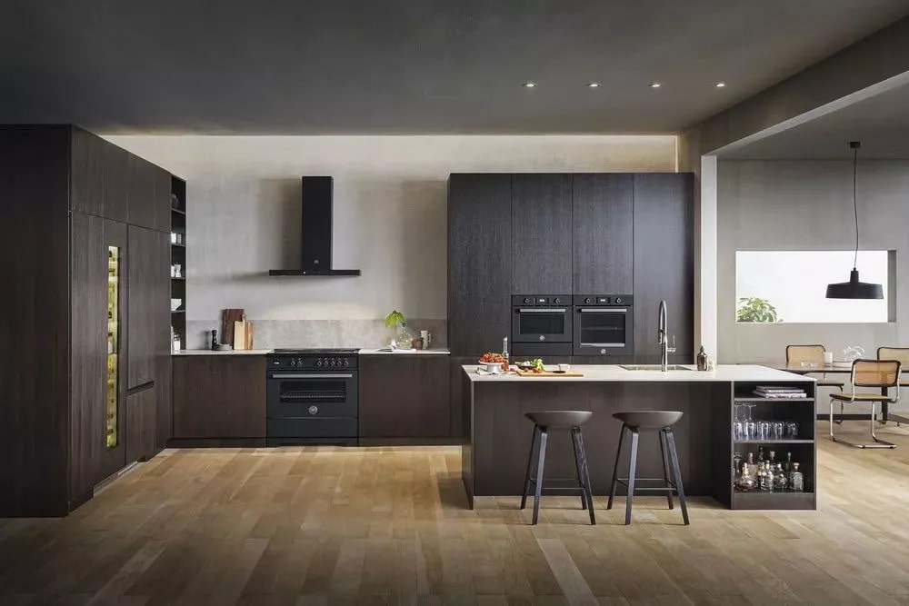 картинка Электрический духовой шкаф с функцией СВЧ Bertazzoni F457PROMWTN карбонио  картинка Электрический духовой шкаф с функцией СВЧ Bertazzoni F457PROMWTN карбонио