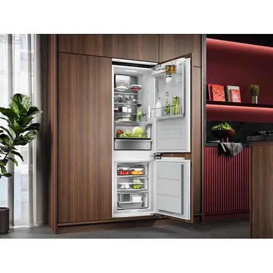 картинка Встраиваемый холодильник Aeg TC9VS181BC 