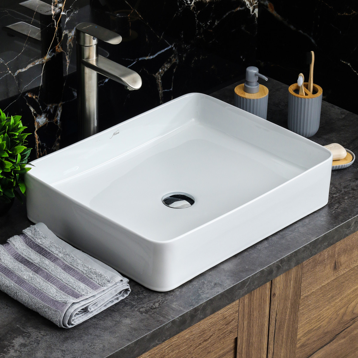 картинка Раковина Melana MLN-7050K, белый 