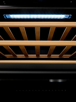 картинка Встраиваемый винный шкаф Vard WCI4SSTB 