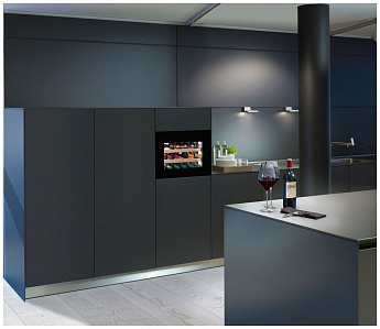 картинка Встраиваемый винный шкаф Liebherr WKEgb 582-26 001 