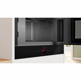 картинка Микроволновая печь встраиваемая Bosch BFR9221B1 черный  картинка Микроволновая печь встраиваемая Bosch BFR9221B1 черный
