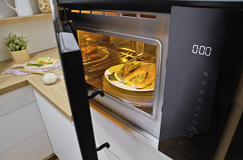 картинка Микроволновая печь Gorenje BMI251SG3BG черный  картинка Микроволновая печь Gorenje BMI251SG3BG черный