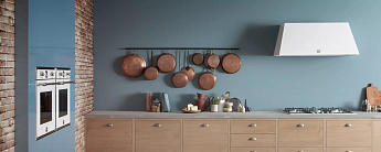 картинка Кухонная вытяжка Bertazzoni KR110HER1ADC слоновая кость 