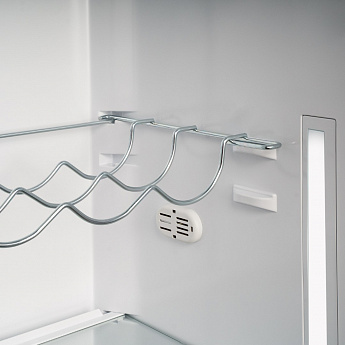 картинка Встраиваемый холодильник Delonghi DLI 17SE MARCO 